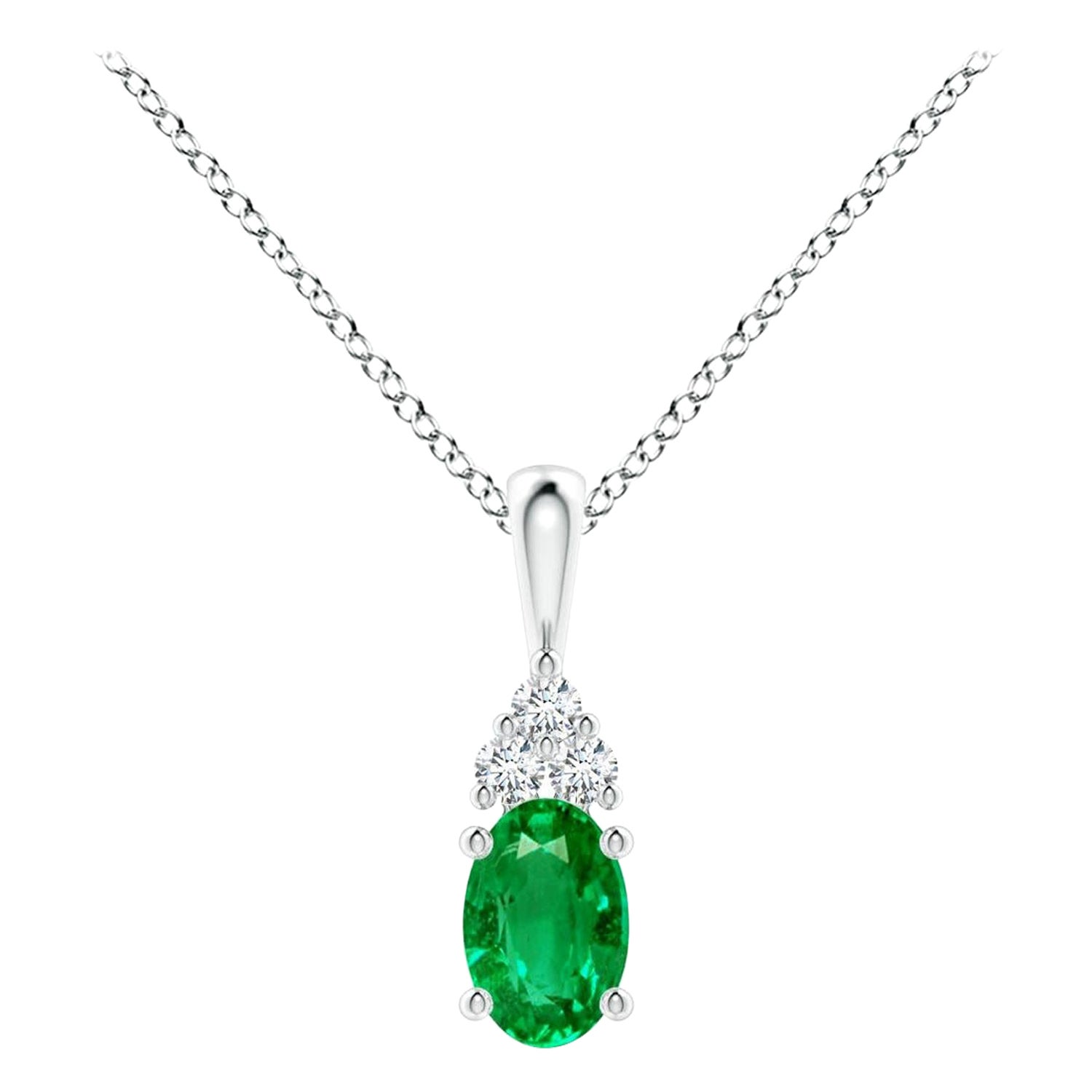 Colgante Solitario de Esmeralda Natural con Diamante en Platino Tamaño-6x4mm
