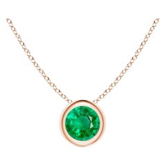 Ciondolo solitario con smeraldo rotondo Nature incastonato in oro rosa 14K (4 mm)