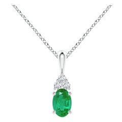 Colgante Solitario de Esmeralda Natural con Diamante en Oro Blanco Tamaño-6x4mm