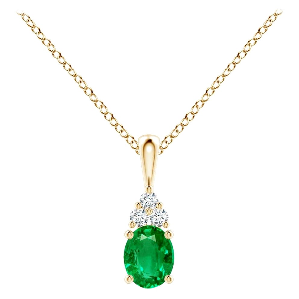 Colgante Solitario de Esmeralda Natural con Diamante en Oro Amarillo Tamaño-5x4mm en venta