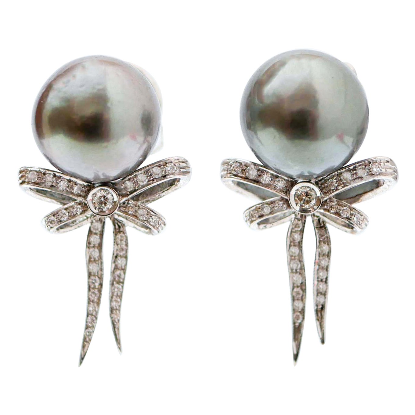 Grey Pearls, Diamonds, 14 Karat White  Gold Bow-Shaped Earrings For Sale