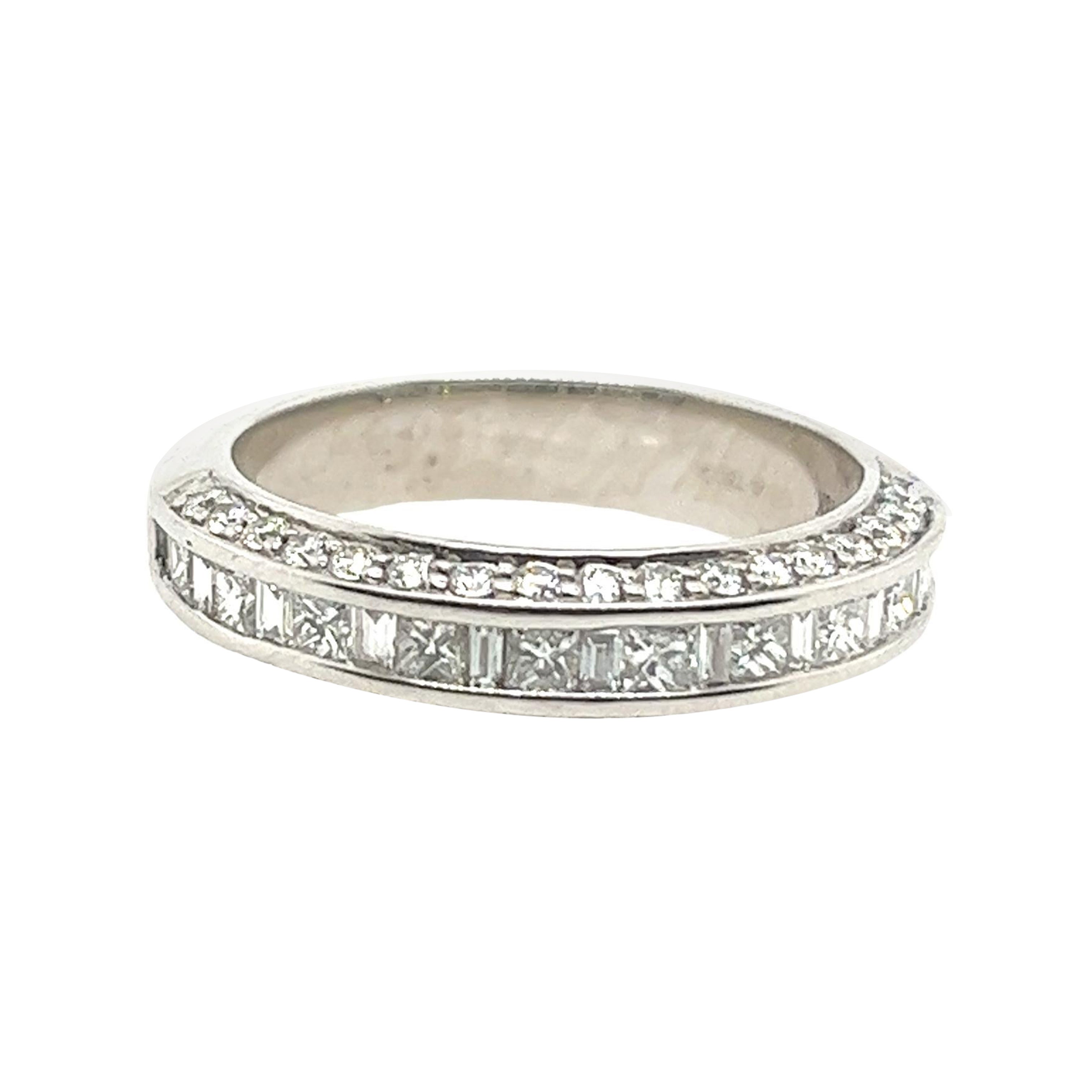18ct White Gold Diamond Band Ring Set With 0.90ct Natural Diamonds For Sale