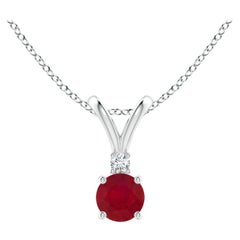 ANGARA Colgante solitario de rubí natural redondo de 0,34 ct con diamante en oro blanco