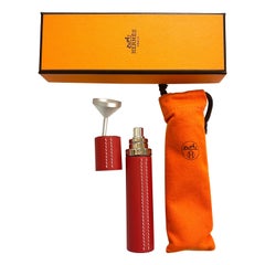 HERMES PARIGI  NUOVO, MAI USATO Vaporizzatore tascabile in pelle rossa