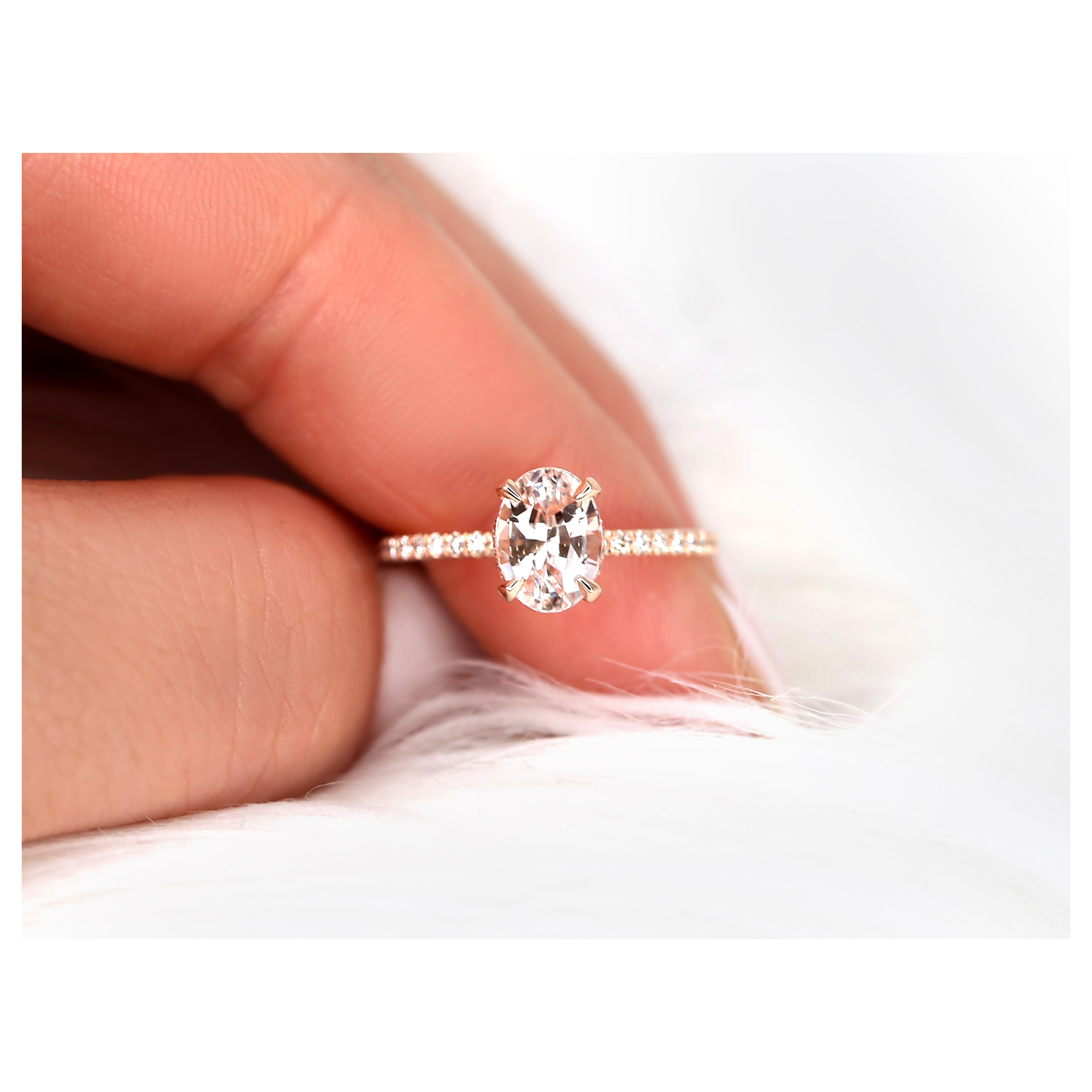 2.07ct Viviana 14kt Peach Sapphire Diamond Hidden Halo Ring (bague à halo caché) en vente