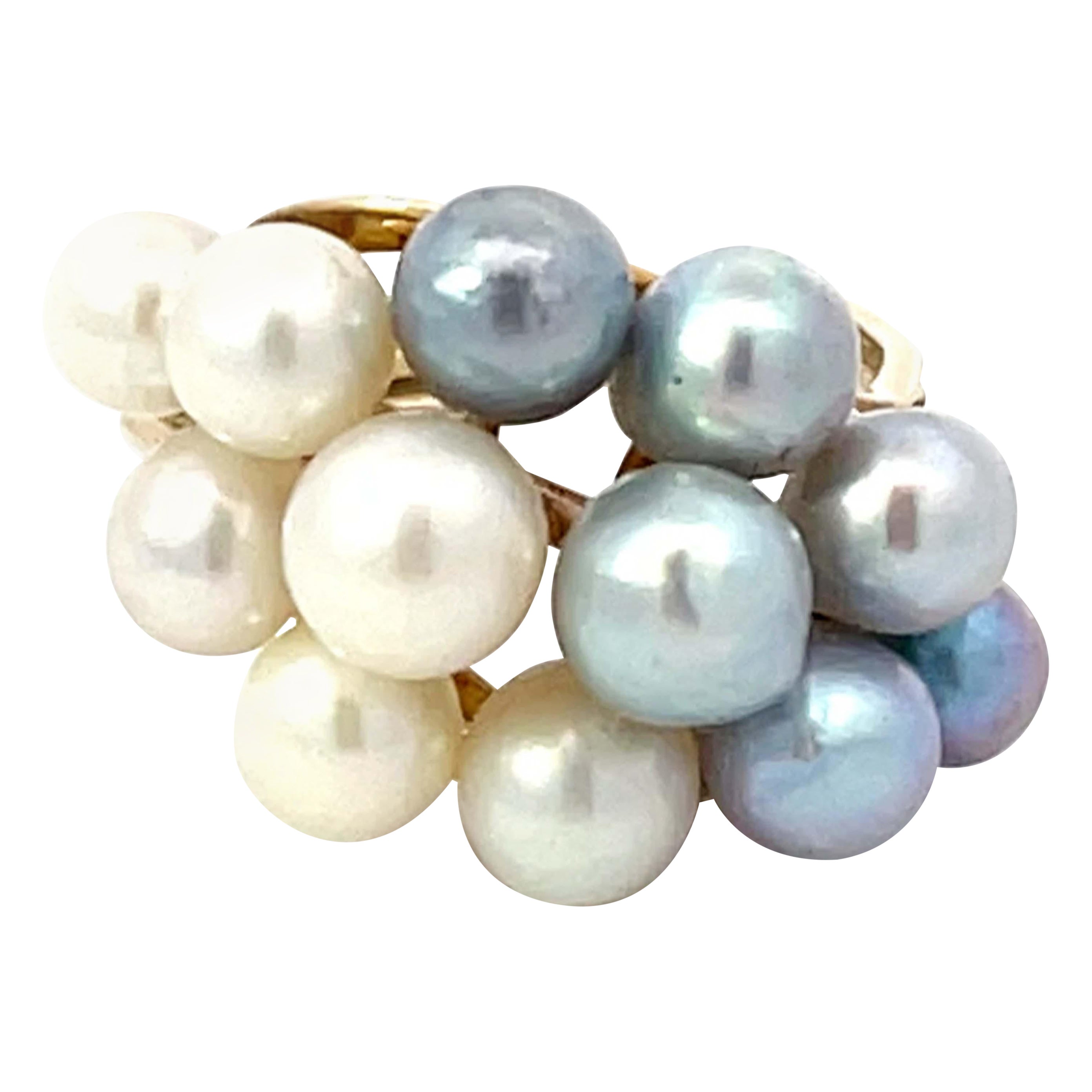 Ming's Hawaii Blue and White Pearl Ring 14k Yellow Gold For Sale
