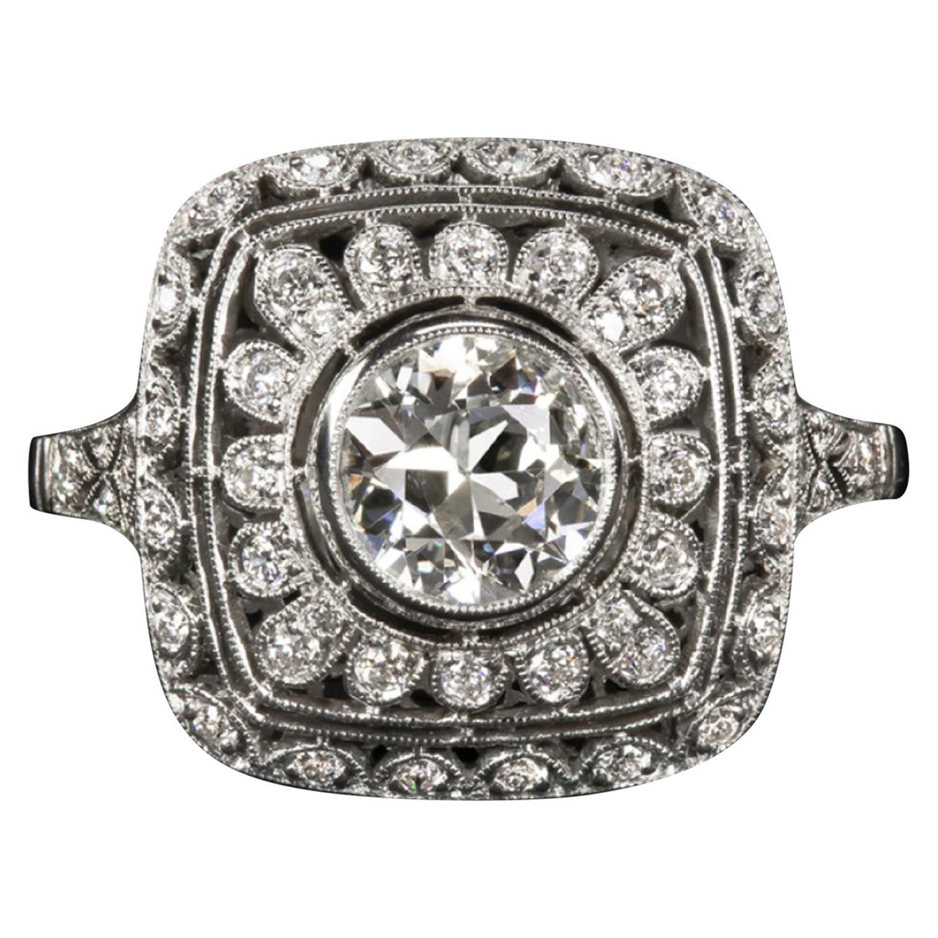 Art Deco 1.50 Carat Solitaire Platinum Ring For Sale