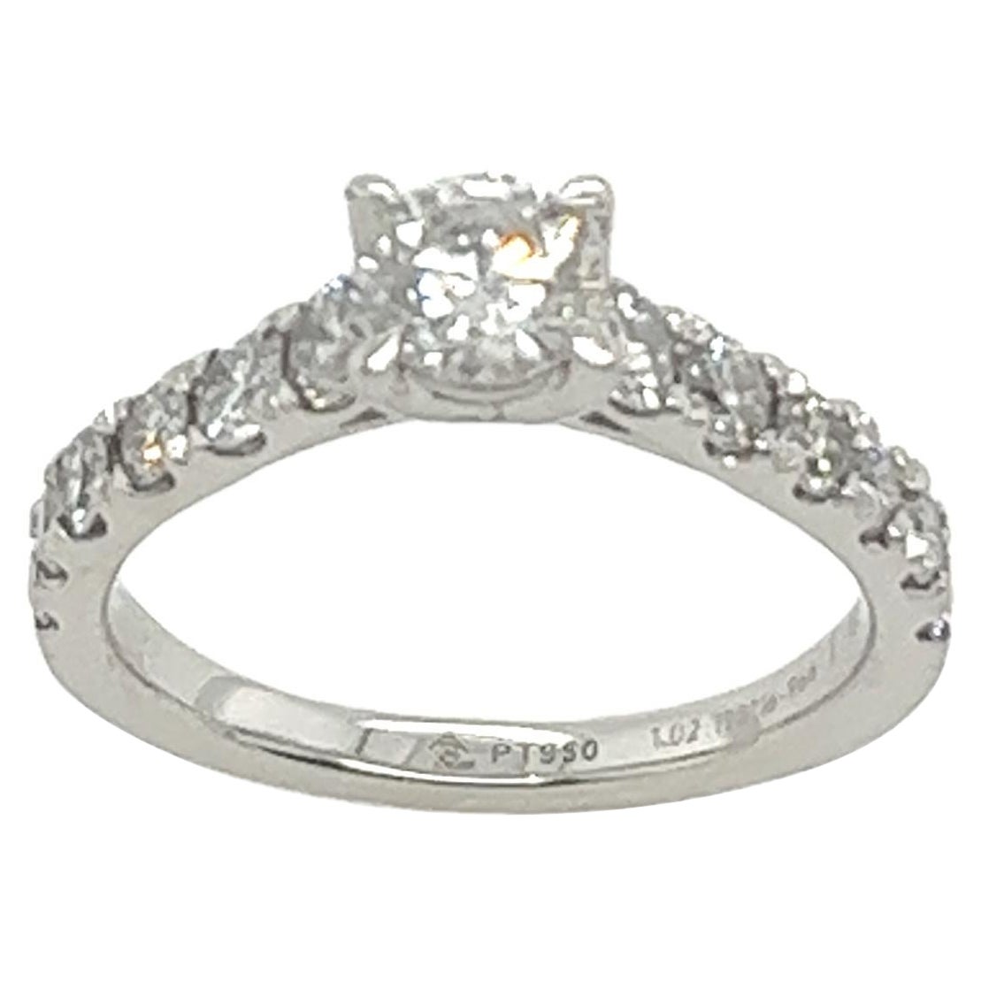 Platinum Diamond Solitaire Ring Set With 0.40ct Round Diamond & 0.62ct On Sides For Sale