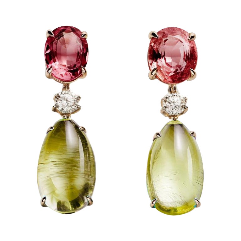 Pendientes de oro amarillo de dieciocho quilates con zafiros y diamantes