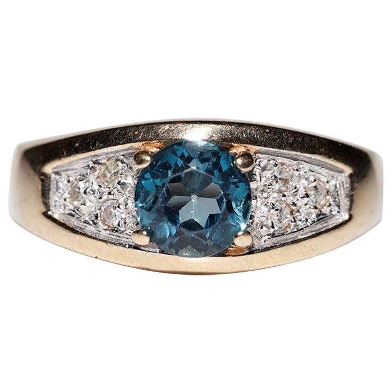 Vintage Circa 1980s 14k Gold Natural Diamond And Blue Topaz Decorated Ring For Sale