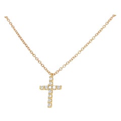 Collier à pendentifs en forme de croix