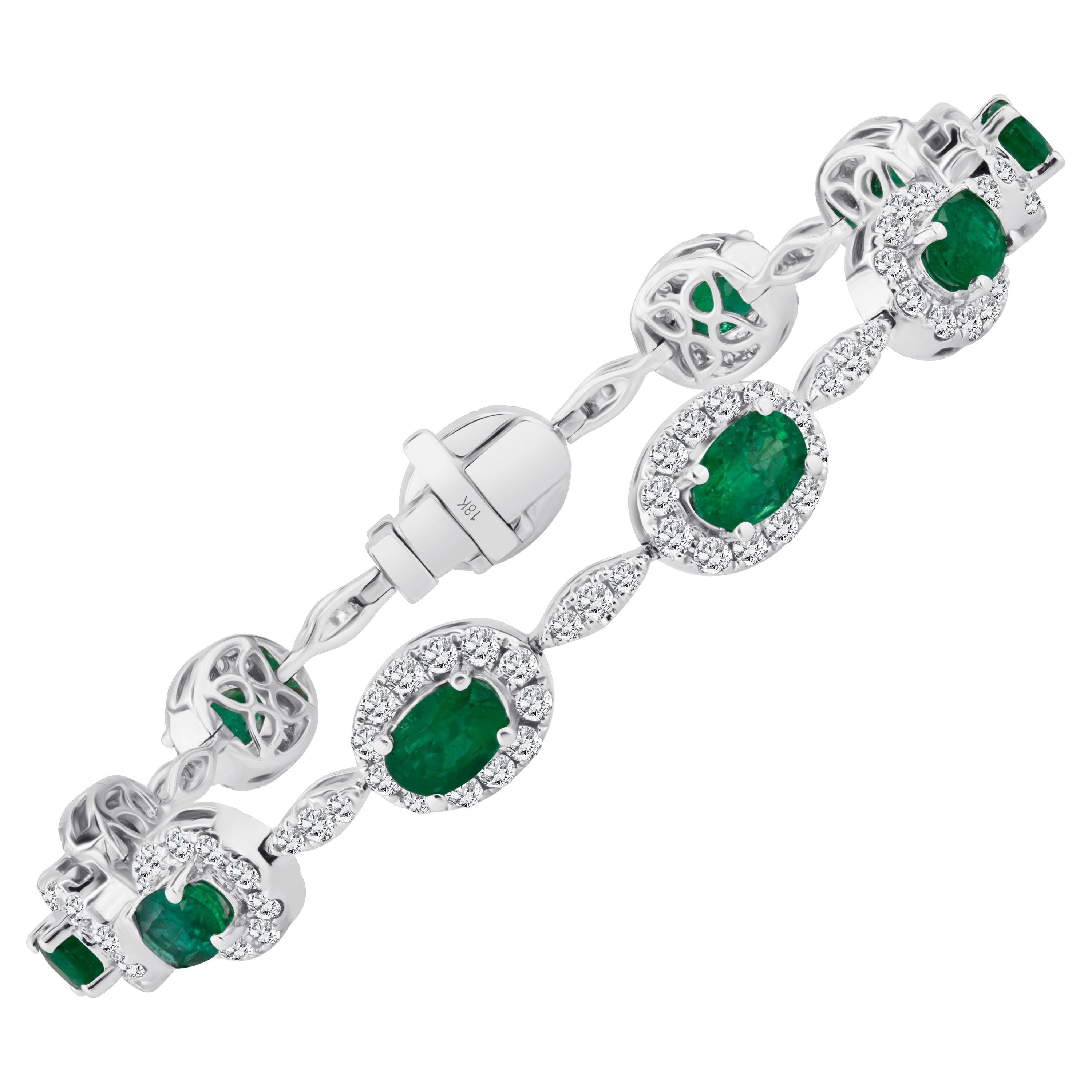4.63 Carat Oval Cut Emerald and Natural Diamond Bracelet 18K White Gold ref460 For Sale