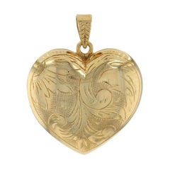 Pendentif coeur en or jaune avec volutes florales 14k Love Two Photo Frames