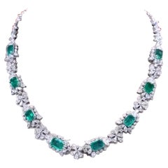 AIG Certified 14.72 Carat Zambian Emeralds  14.01 Ct Diamonds 18K Gold Necklace 
