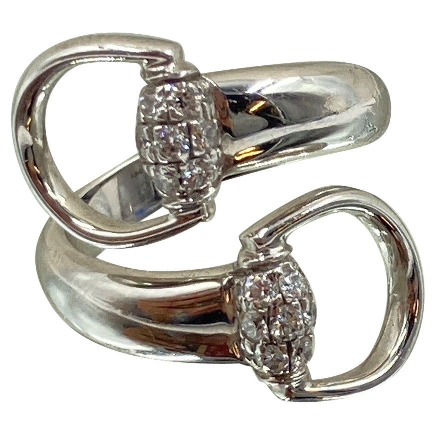 Gucci 18K White Gold .28 CTW Round Diamond Fashion Ring For Sale
