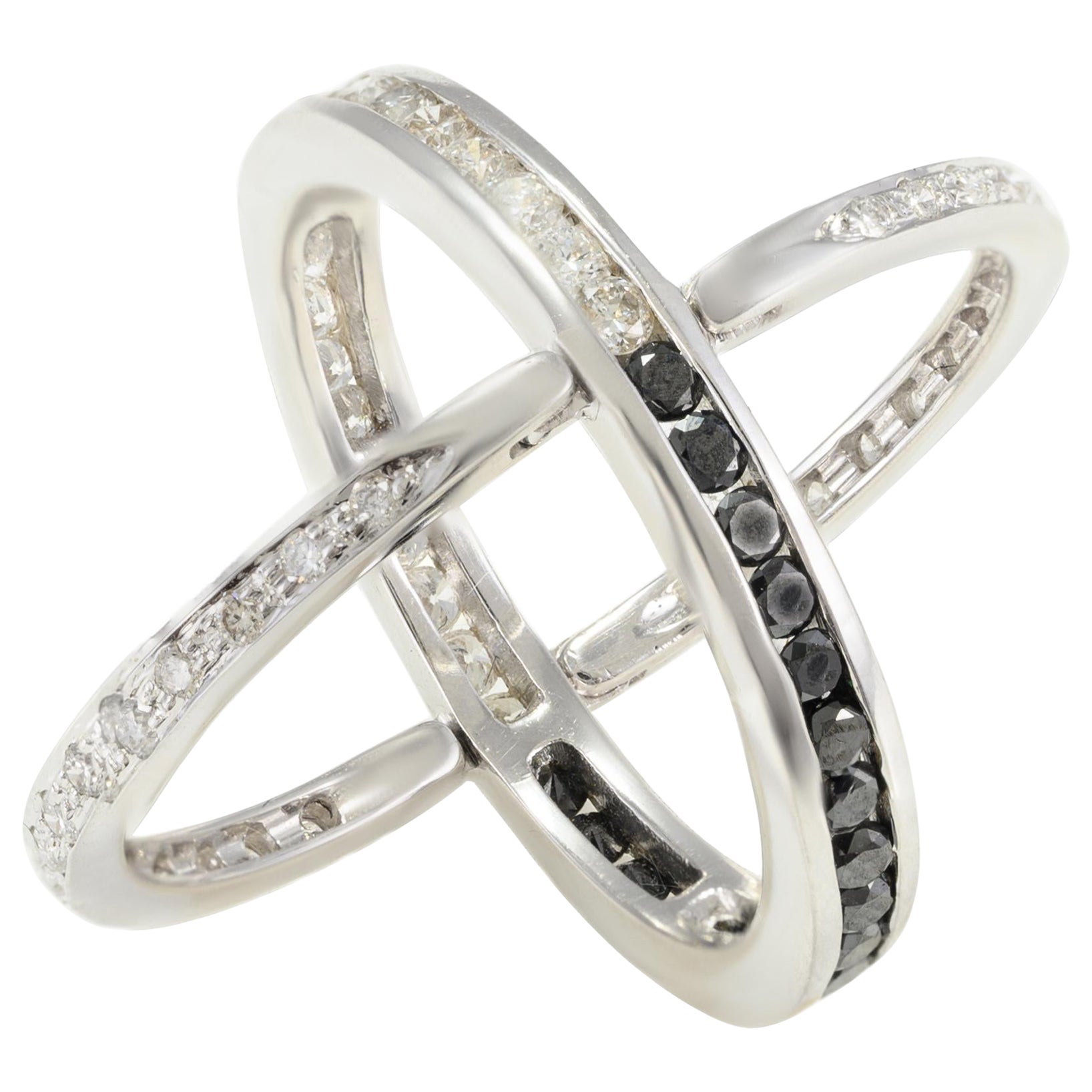 1.01 Carat Black and White Diamond Spinner Ring Crafted in 18k Solid White Gold