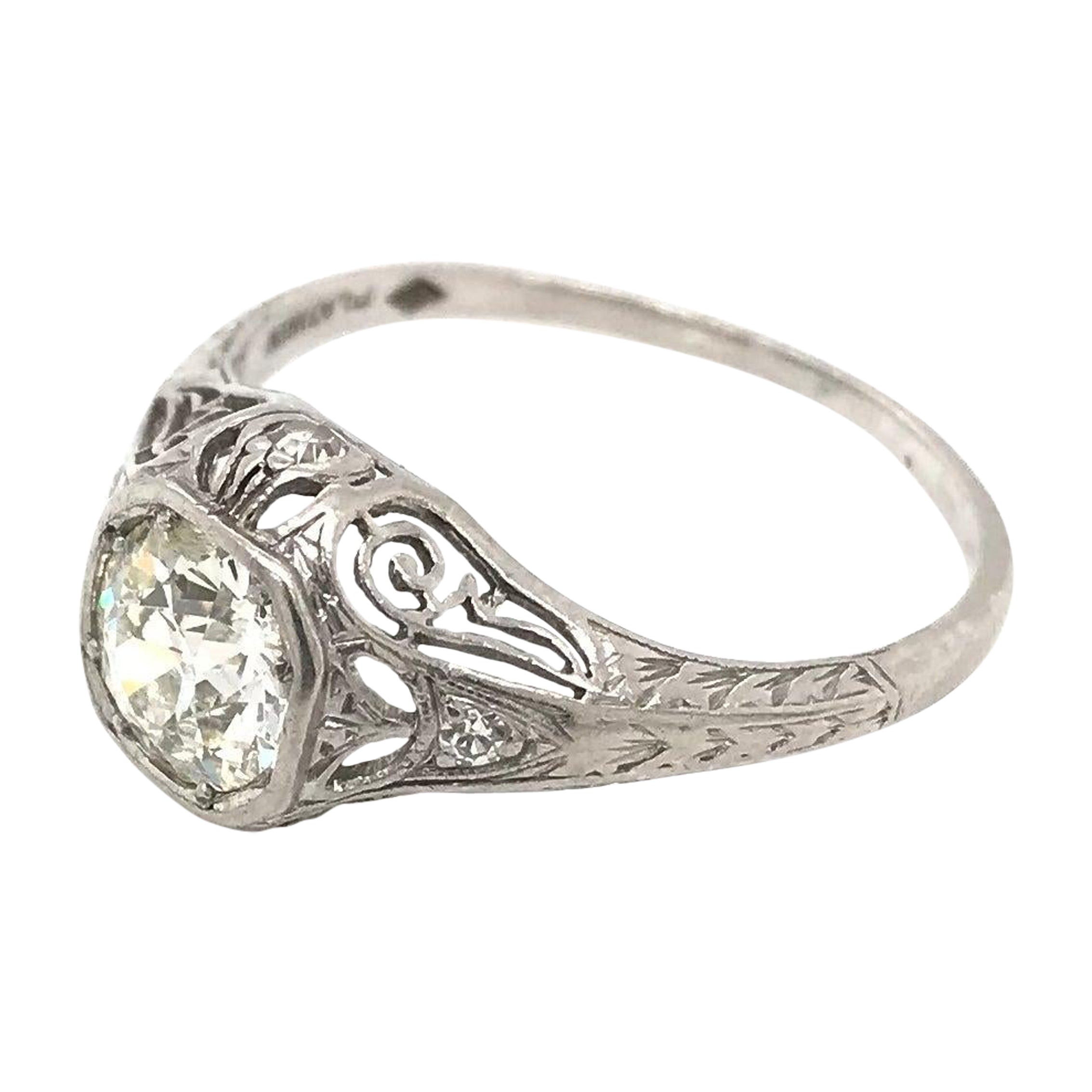 Antique Art Deco 0.85 Carat Diamond Platinum Ring For Sale