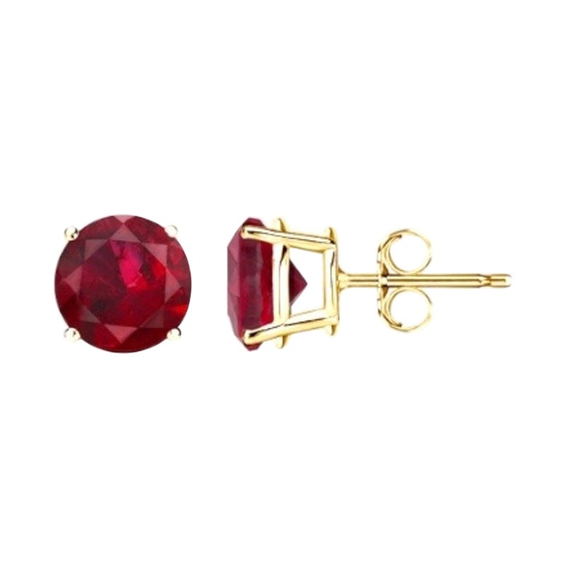 1.00 to 1.05 Carat Classic Gemstone Ruby Stud Earrings - 14K Yellow Gold For Sale