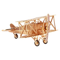 Miniatura de Avión en Oro Rosa con Diamante Rosa Natural Model No.