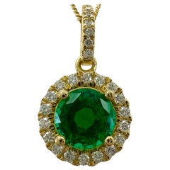 IGI Certified 1.06ct Fine Green Round Cut Emerald Diamond 18k Gold Halo Pendant