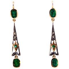 Antique Art Deco Style White Rose Cut Diamond Emerald Yellow Gold Lever-Back Earrings
