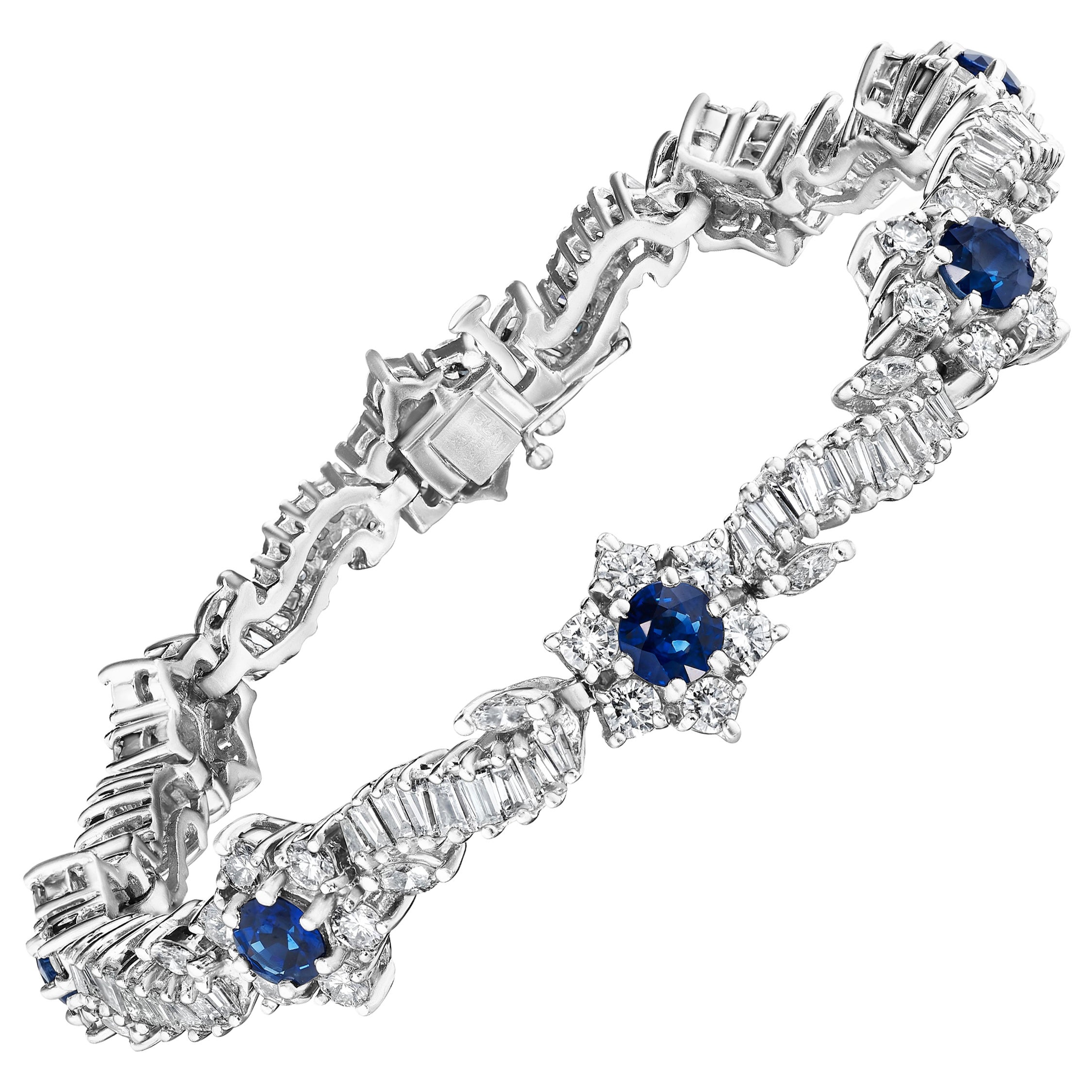 Bracelet fleur en platine avec saphirs ronds et diamants 13,58 carats