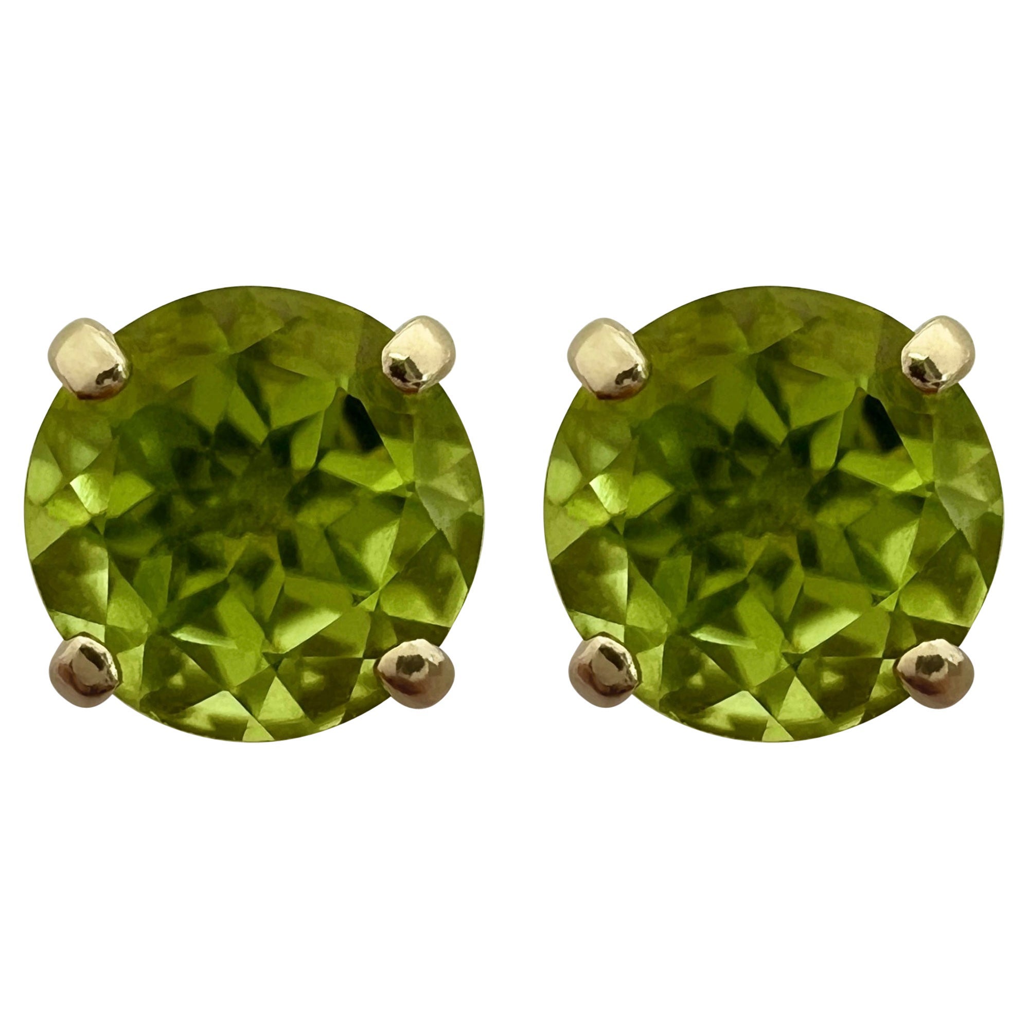 Natural Vivid Green Peridot 1.00ct Yellow Gold 9k Round Cut 5mm Stud Earrings For Sale