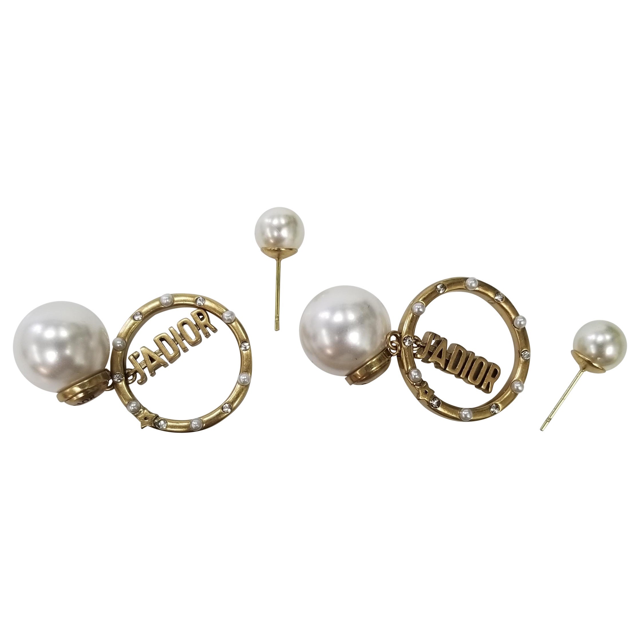 Christian Dior Mise En Dior Boucles d'oreilles Jadior en perles tribales et cristal en vente
