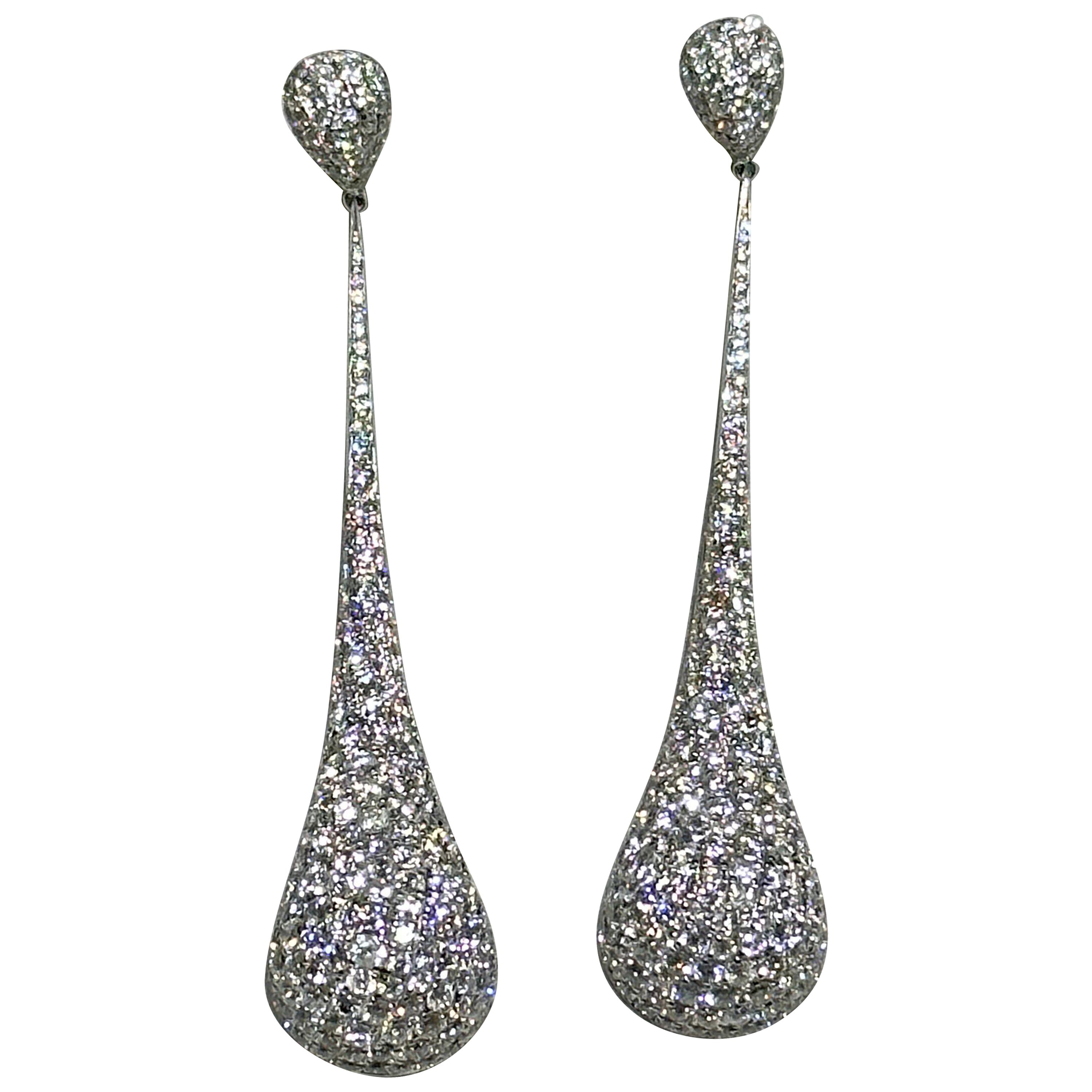 NWT $31, 800 Magnificent 18KT Gold Fancy Glittering Diamond Drop Dangle Earrings For Sale