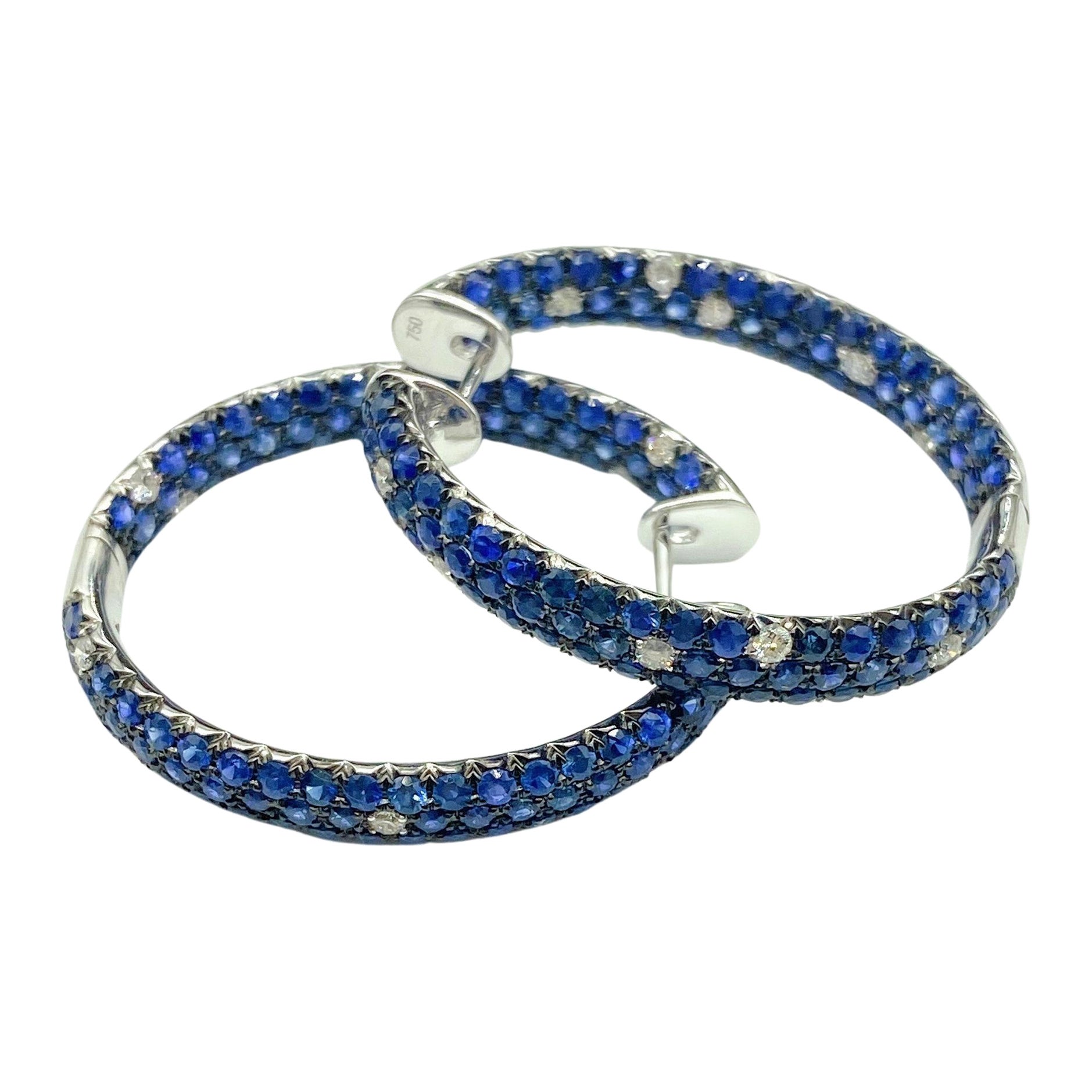 $9, 679 Exquisite 18KT Magnificent Fancy Blue Sapphire Diamond Hoop Earring For Sale