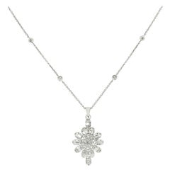 Pendentif floral en or blanc 0,98 carat TDW