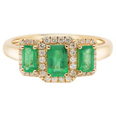 Vintage Classic Emerald with Diamond Accents 14k Yellow Gold Ring For Women/Girls