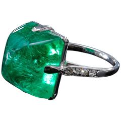 Anello Art Deco eccezionale con smeraldo cabochon da 20 carati. Certificato I.L.A.