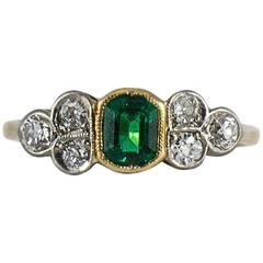 Antique Diamond and Emerald Ring