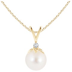 Freshwater Cultured Pearl V-Bale Pendant with Diamond in 14K Yellow Gold