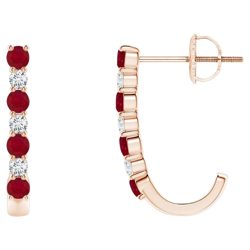 ANGARA J-Hoop-Ohrringe aus 14 Karat Roségold mit natürlichem 0,40 Karat Rubin und Diamanten