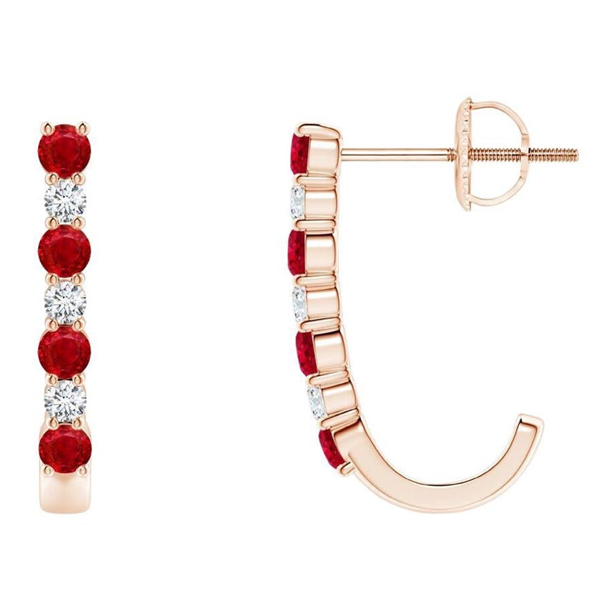 ANGARA J-Hoop-Ohrringe aus 14 Karat Roségold mit natürlichem 0,40 Karat Rubin und Diamanten
