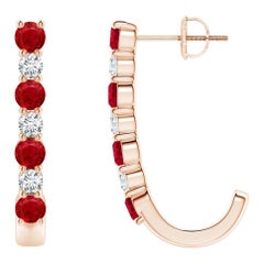 ANGARA J-Hoop-Ohrringe aus 14 Karat Roségold mit natürlichem 1,20 Karat Rubin und Diamant