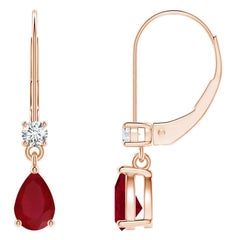 Natürliche birnenförmige Rubin-Tropfen-Ohrringe mit Diamant in 14K Roségold Größe-6x4mm