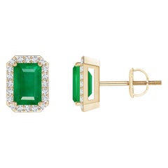 Natürliche Smaragd-Ohrstecker mit Diamant-Halo aus 14KYellow Gold (6x4 mm)