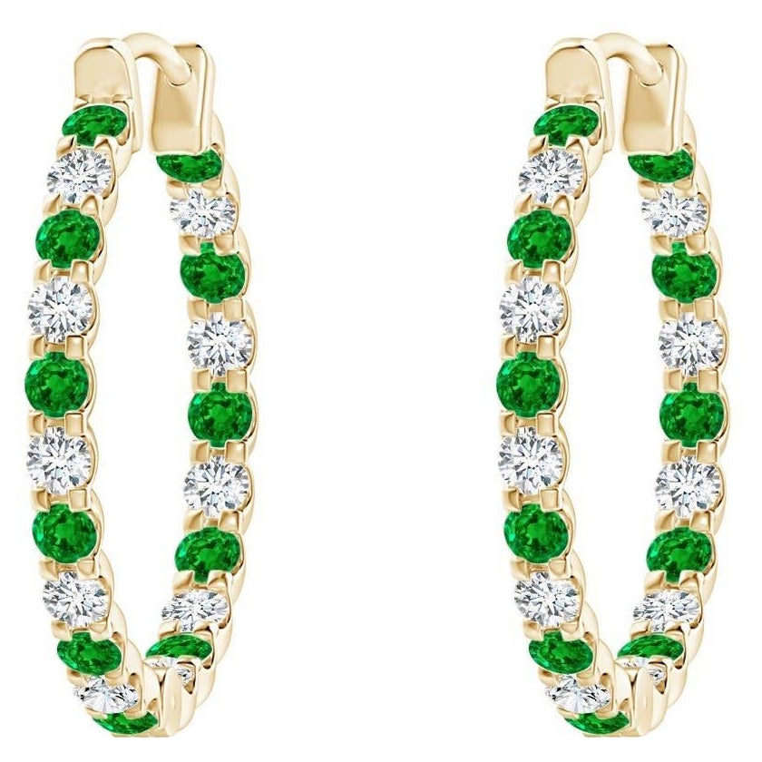 Natürlicher Smaragd und Diamant Inside Out Creolen aus 14K Gelbgold (1,5 mm) im Angebot