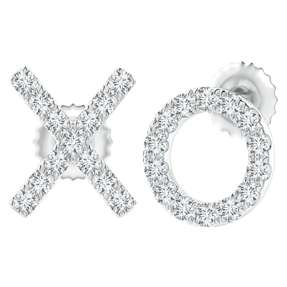 Natural Diamond XO Stud Earrings in Platinum (0.2cttw Color-G Carity-VS2) For Sale