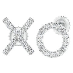 Pendientes de diamante natural XO en platino (0,2 ctw Color-H Claridad-SI2)