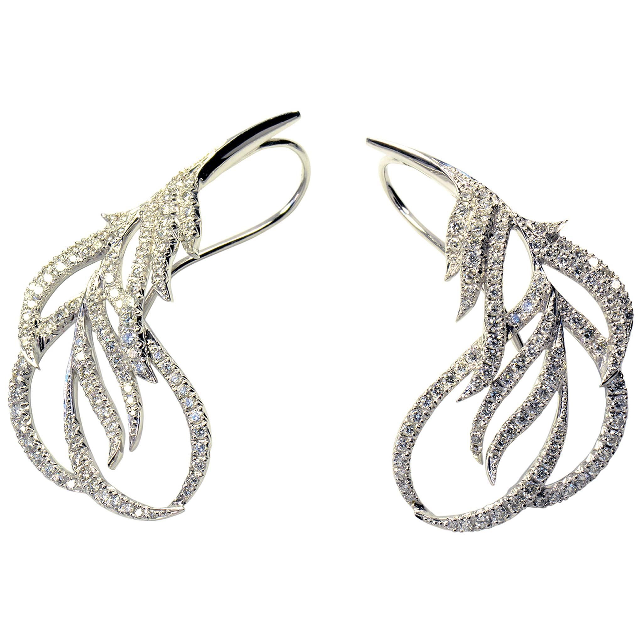 Feather Earrings in 18K White Gold Paved With 1, 80 carats of White Diamonds  For Sale