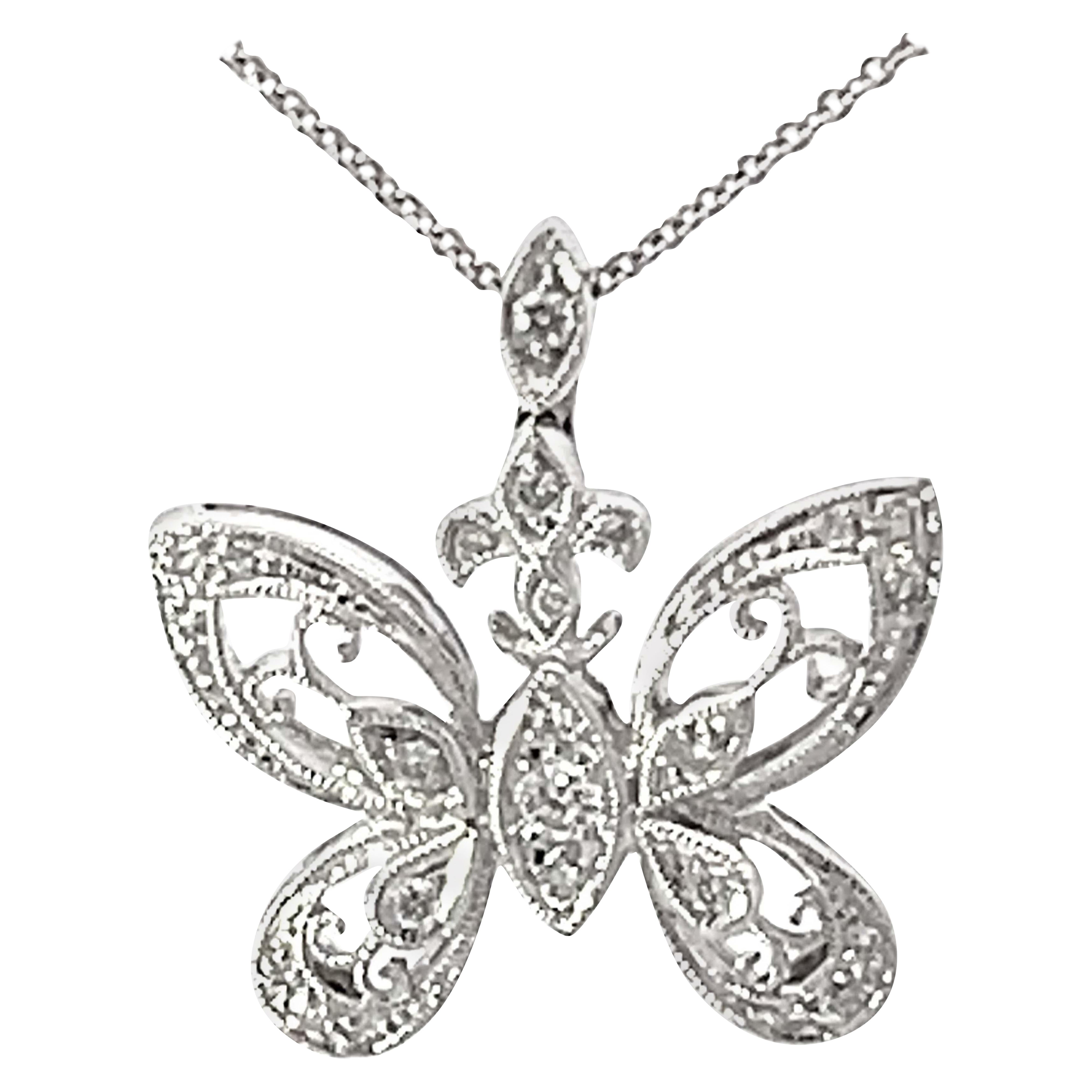 Beverley K, collier pendentif papillon en or blanc massif