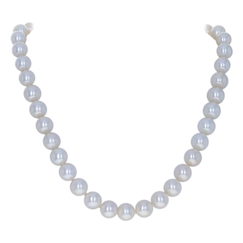 White Gold Cultured Freshwater Pearl Knotted Strand Necklace 16 1/2" - 14k For Sale