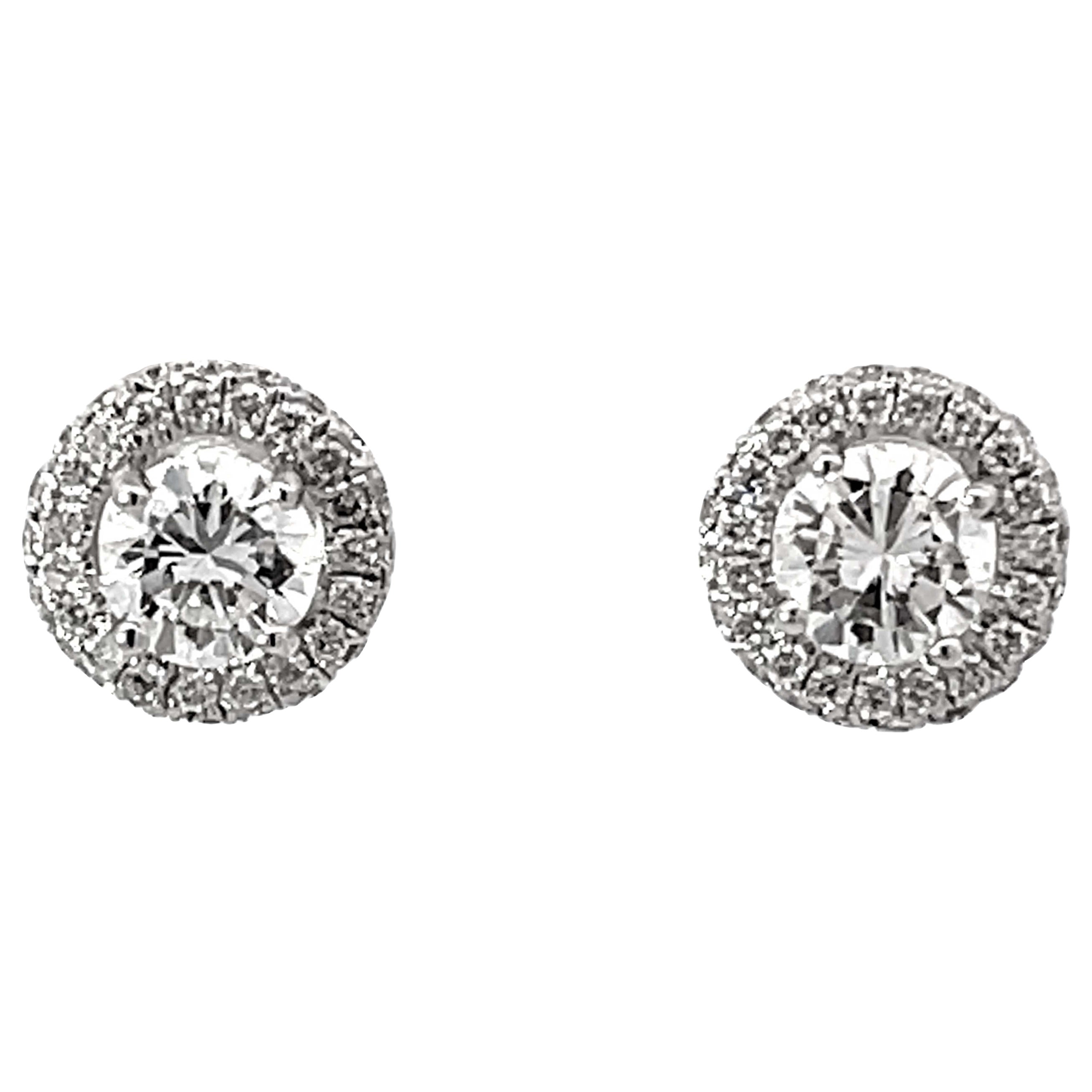 1.07 Brilliant Diamond Halo Diamond Stud Earrings 18k White Gold For Sale