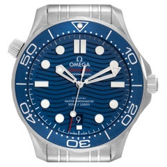 Omega Seamaster Diver 300M avec cadran bleu en acier pour hommes 210.30.42.20.03.001