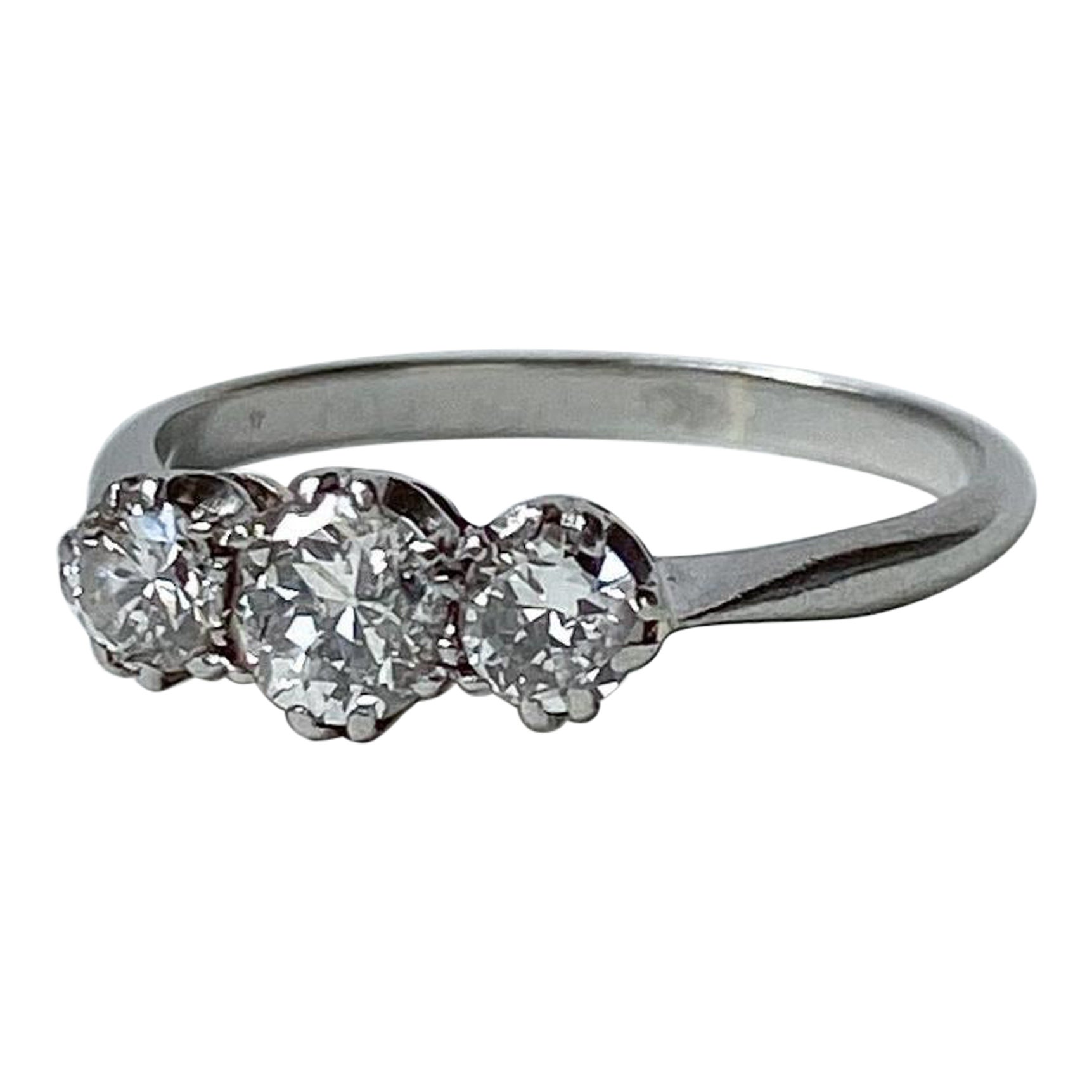 Art Deco Double Claw 0.82ct Natural Diamond Trilogy Ring For Sale
