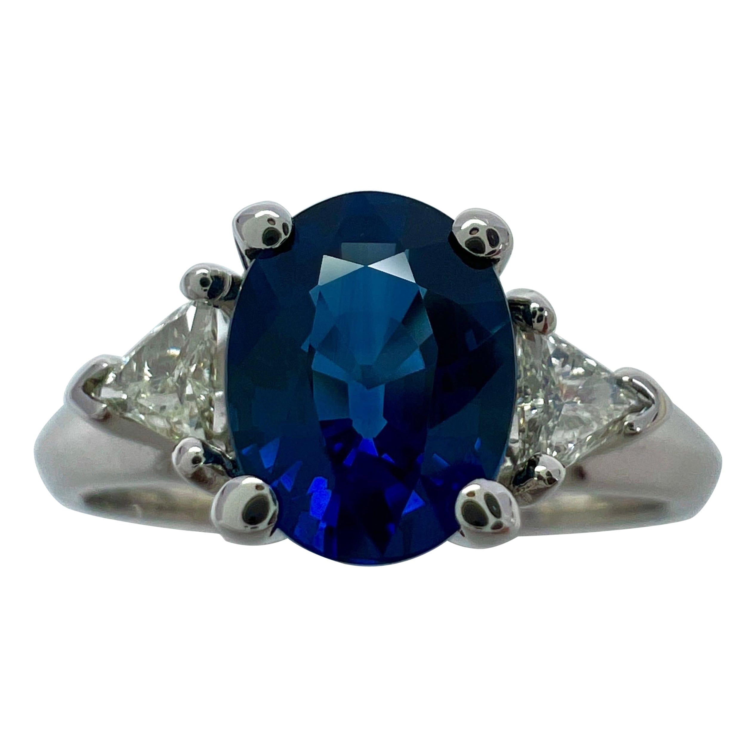 Fine Royal Blue Sapphire & Diamond 18k White Gold Oval Cut Three Stone Ring For Sale